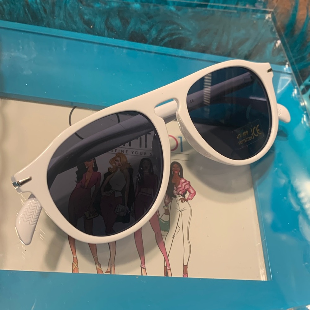 White UV 400 Sunglasses